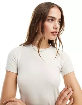 Футболка средней длины Essentials бежевого цвета Nike