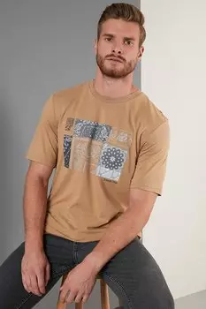 Футболка стандартного кроя с принтом из 100 % хлопка с круглым вырезом 5727406 Buratti, коричневый