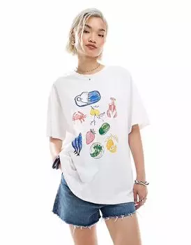 Футболка свободного кроя бойфренда Vero Moda белого цвета с принтом еды
