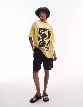 Футболка свободного кроя с принтом Musee du Marais от Topshop желтого цвета