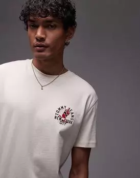 Футболка Tommy Jeans с принтом на левой груди бежевого цвета