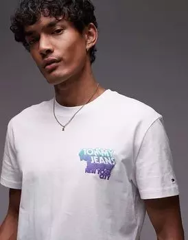 Футболка Tommy Jeans Stack Backprint белого цвета