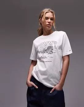 Футболка Tommy Jeans свободного кроя с праздничным принтом в белом и розовом цветах