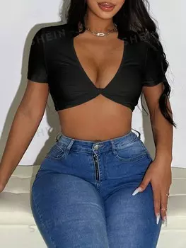 Футболка укороченная Shein SXY с закрученным передом и вырезом, черный