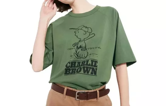 Футболка унисекс зеленая Uniqlo, зеленый