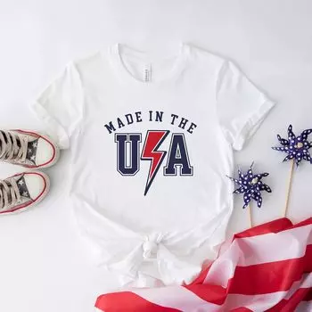 Футболка USA Lightning Bolt с короткими рукавами и рисунком Simply Sage Market