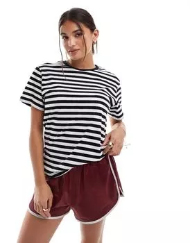 Футболка в черно-белую полоску ASOS DESIGN Ultimate