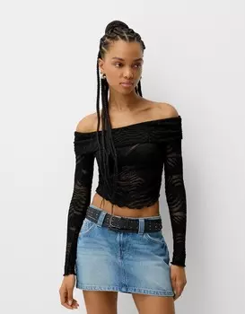 Футболка в деревенском стиле с длинными рукавами и вырезом бардо Bershka, черный