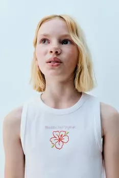 Футболка в рубчик с вышивкой ZARA, белый