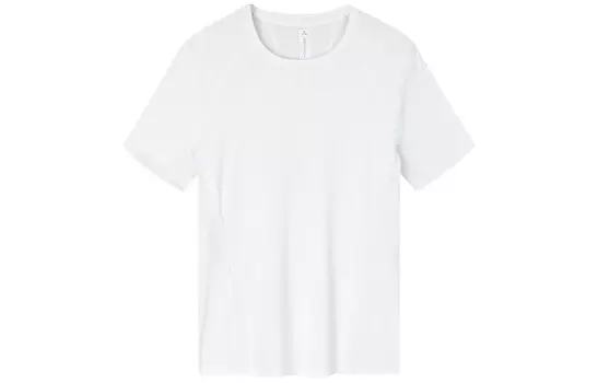 Футболка женская из коллекции Outdoor Papyrus белая Anta