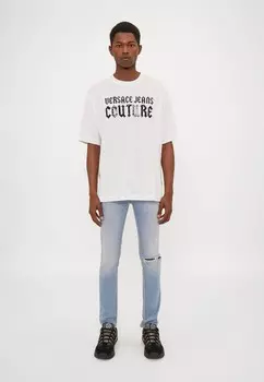 Футболки с принтом LOGO GOTH Versace, белый