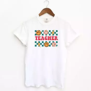 Футболки в клетку в стиле ретро «Учитель», окрашенные в одежду Simply Sage Market