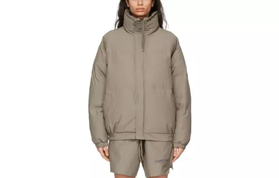 FW21 Стеганая куртка женская цементного цвета Fear Of God Essentials