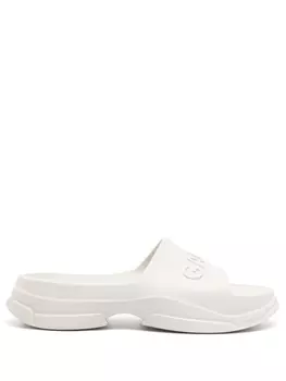 GANNI шлепанцы с тисненым логотипом, белый