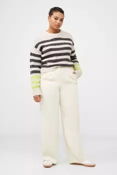 Гарри в костюмных брюках French Connection, бежевый