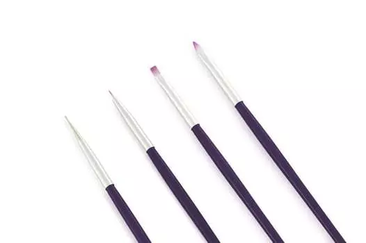 Гель и кисти для украшения – набор из 4 штук. Cosmetics Zone