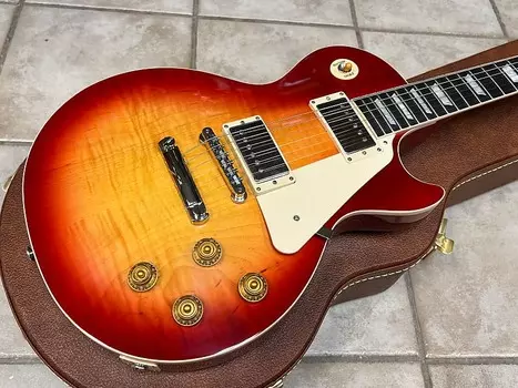 Gibson Les Paul Standard 50s Figured Top Heritage Cherry Sunburst