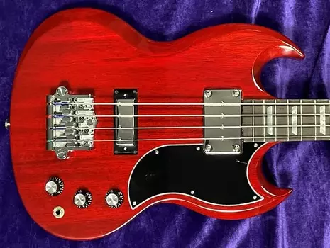 Gibson SG Bass, Heritage Cherry / Rosewood *Б/у в ОЧЕНЬ хорошем состоянии