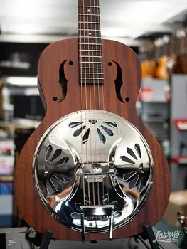 Гитара с круглым грифом Gretsch G9200 Boxcar - красное дерево G9200 Boxcar Round-Neck Resonator Guitar