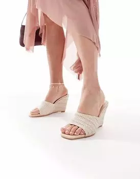 Гламурные босоножки Wide Fit на танкетке кремового цвета, связанные крючком Glamorous Wide Fit