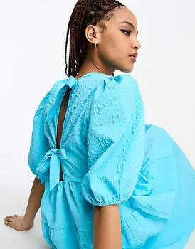 Голубое платье миди с объемными рукавами Monki