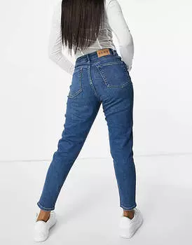 Голубые джинсы Mom NA-KD