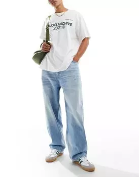 Голубые джинсы с фигуристами Pull&Bear