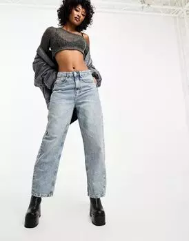 Голубые джинсы с изогнутыми штанинами ASOS