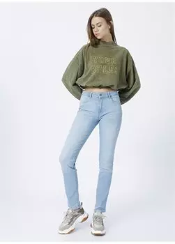 Голубые женские джинсовые брюки узкого кроя с нормальной талией W28LZH280 Wrangler, синий