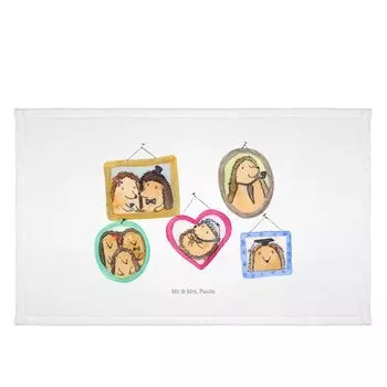 Гостевое полотенце Mr. & Mrs. Panda Hedgehog Family — белое — подарок, любовь, махровая ткань, картинки, сплоченность, детское полотенце, день отца, дорожное полотенце, сестра, бабушка, папа, белый