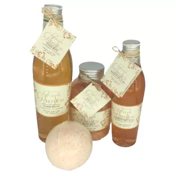 Green Garden Passion Flower набор: гель для душа 250 мл + пена для ванны 400 мл + шарик для ванны 100 г + соль для ванны 600 г