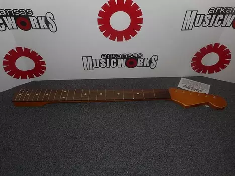 Гриф Allparts Fender Licensed For Strat, накладка на гриф из палисандра, отделка Aged Satin Poly, SRVF-C