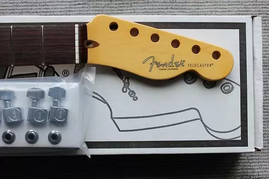 Гриф Fender American Professional II Telecaster с колками, 22 лада RW #374 099-3940-921 American Professional II Telecaster Neck