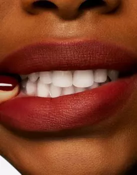 Губная помада MAC Powder Kiss в оттенке Марракеш-Мере