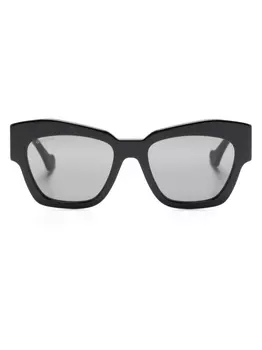 Gucci Eyewear солнцезащитные очки Gene в оправе 'кошачий глаз' с логотипом FF, черный