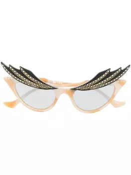 Gucci Eyewear солнцезащитные очки Hollywood Forever в оправе 'кошачий глаз', нейтральный цвет