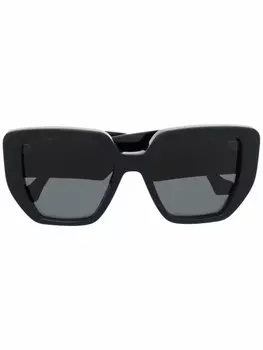 Gucci Eyewear солнцезащитные очки в массивной оправе, черный