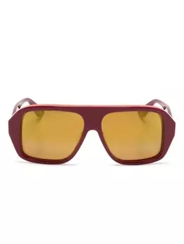 Gucci Eyewear солнцезащитные очки в массивной оправе с логотипом, красный