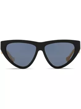 Gucci Eyewear солнцезащитные очки в оправе 'кошачий глаз', черный