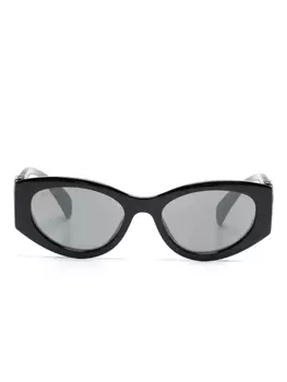 Gucci Eyewear солнцезащитные очки в оправе 'кошачий глаз' с логотипом, черный