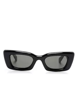 Gucci Eyewear солнцезащитные очки в оправе 'кошачий глаз', черный