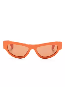 Gucci Eyewear солнцезащитные очки в оправе 'кошачий глаз', оранжевый