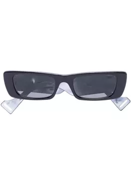Gucci Eyewear солнцезащитные очки в прямоугольной оправе, черный