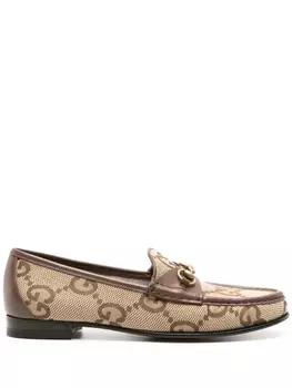 Gucci лоферы 1953 Horsebit с монограммой, нейтральный цвет