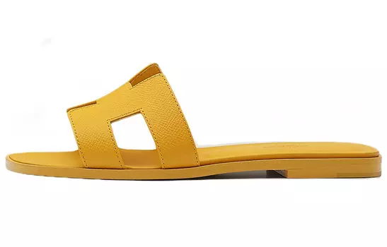 Сандалии HERMES Calfskin Oran Jaune Citron Sandals Women's