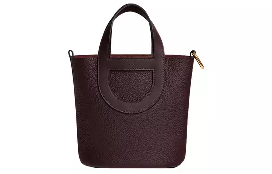HERMES Сумка-корзина In The Loop Clemence из бычьей кожи с телячьей кожей и свиным носом Swift, сумка-ведро, женская, седельная, красная