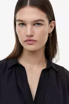 Хлопковая блузка с треугольным вырезом H&M, черный
