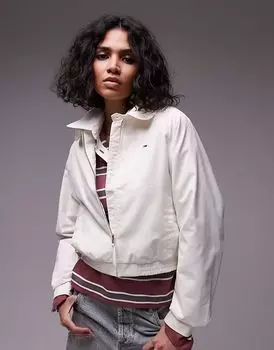 Хлопковая куртка-бомбер Tommy Jeans в кремово-белом цвете