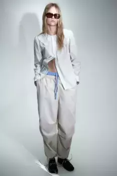 Хлопковая рубашка с широким закругленным воротником H&M, белый