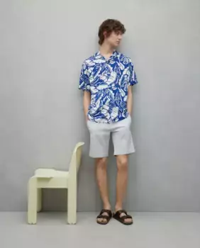 Хлопковые шорты-бермуды в стиле чинос с французским карманом Easy Wear, цвет 850 Piedra